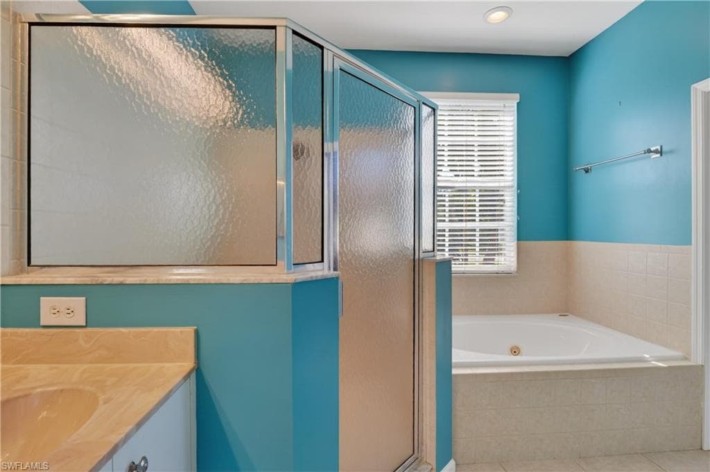 22835 Snaptail CT, ESTERO FL 33928-20