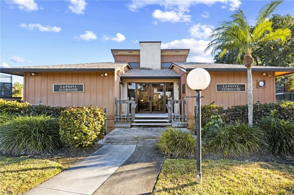 5521 Longleaf DR-24