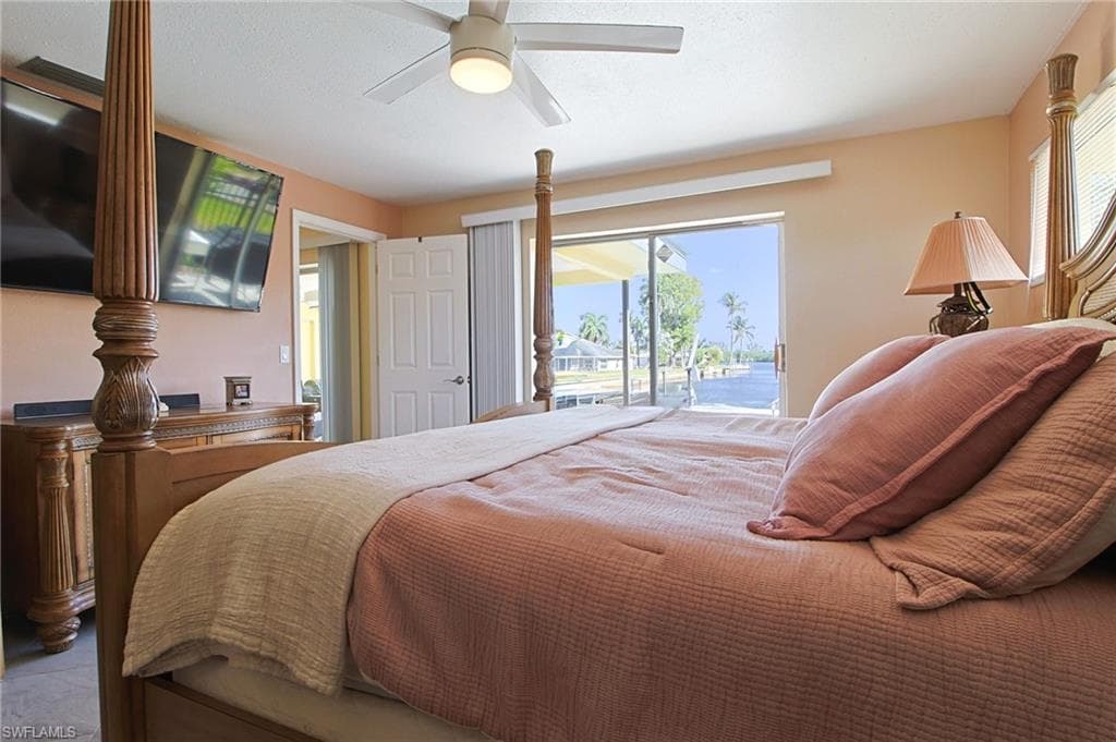 147 Coral DR-16