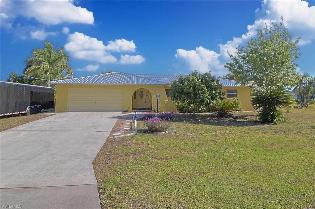147 Coral DR-36