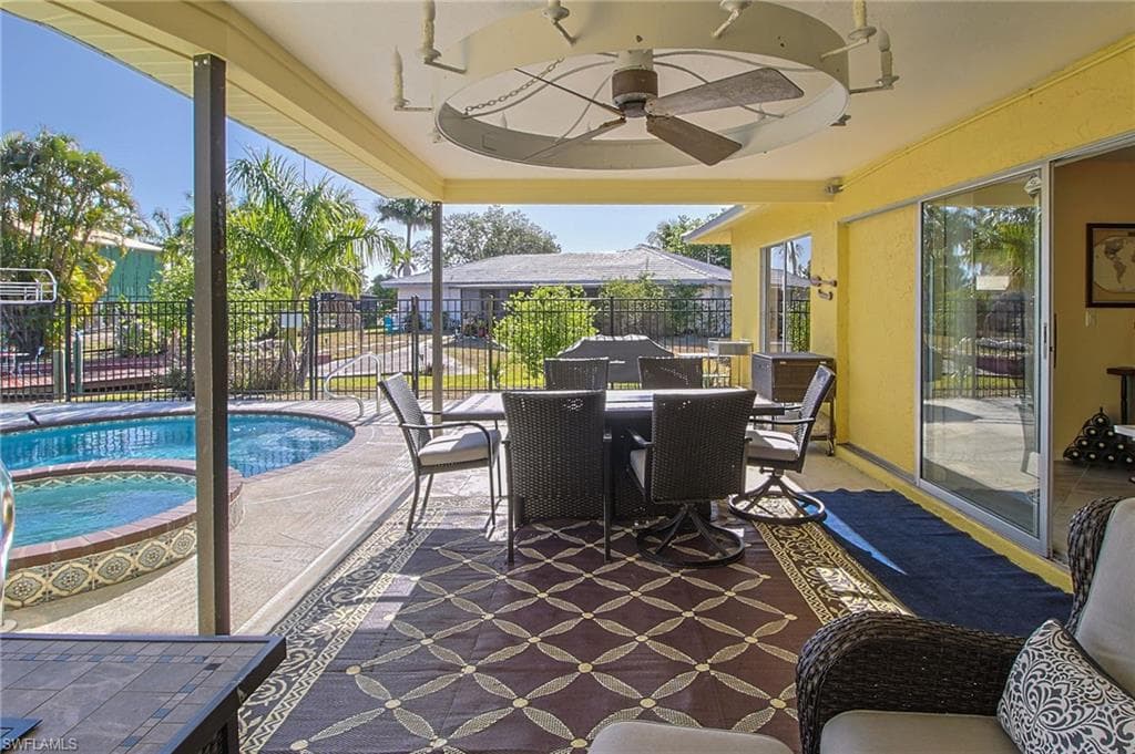 147 Coral DR-30