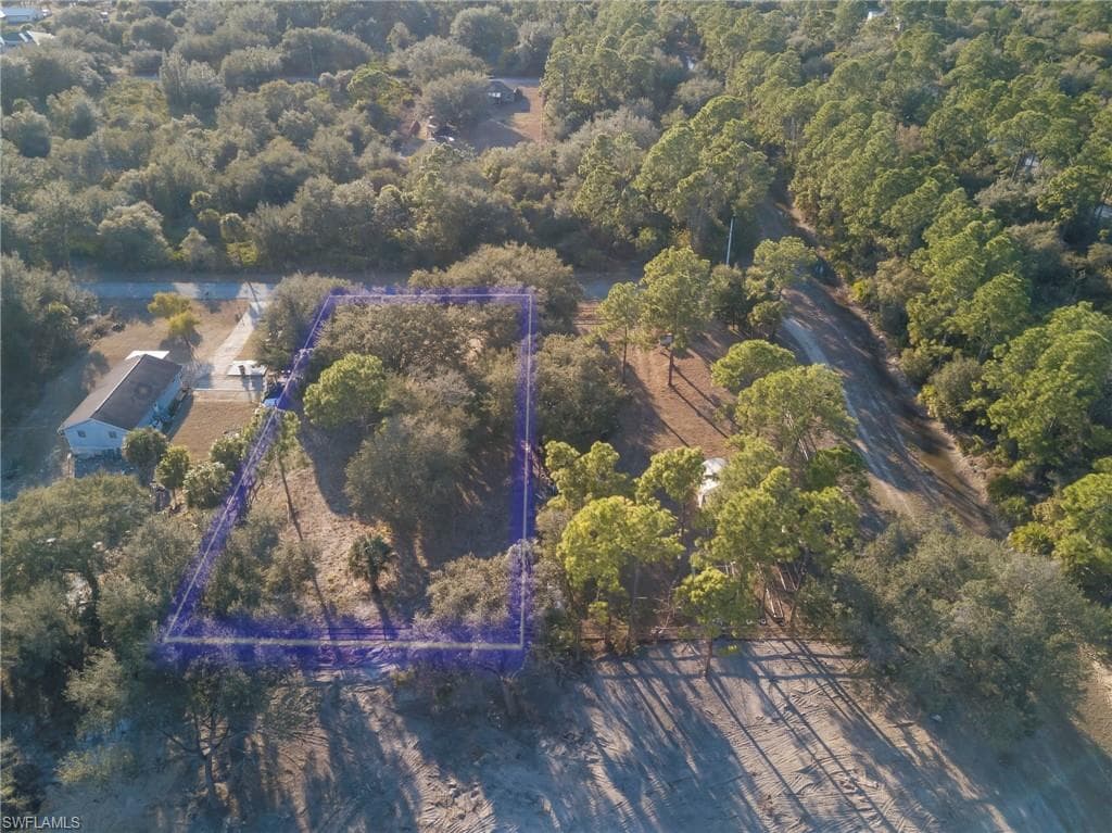 2318 Abbott AVE, ALVA FL 33920-3