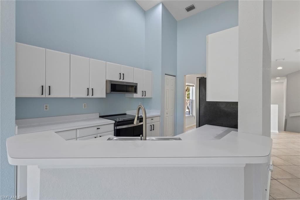 5350 Andover DR # 202, NAPLES FL 34110-11