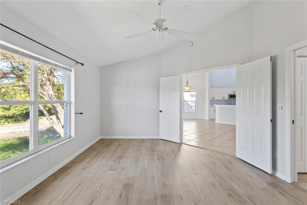 5350 Andover DR # 202, NAPLES FL 34110-6