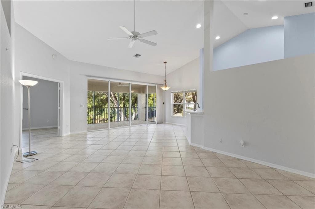 5350 Andover DR # 202, NAPLES FL 34110-2
