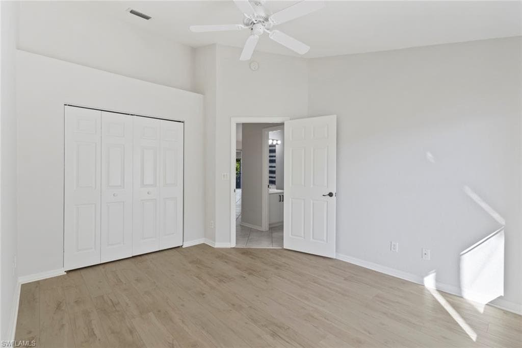 5350 Andover DR # 202, NAPLES FL 34110-19