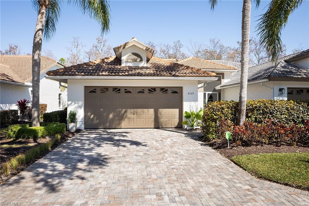 8069 San Vista CIR, NAPLES FL 34109-15