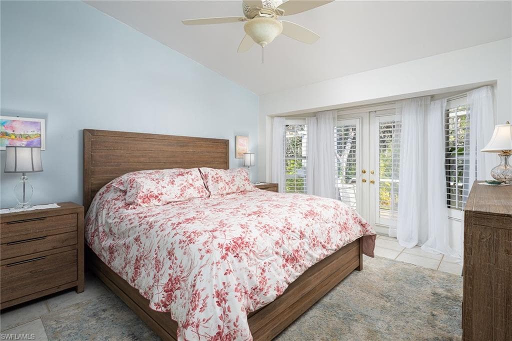 8069 San Vista CIR, NAPLES FL 34109-10