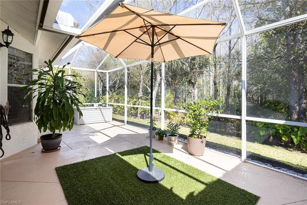 8069 San Vista CIR, NAPLES FL 34109-3