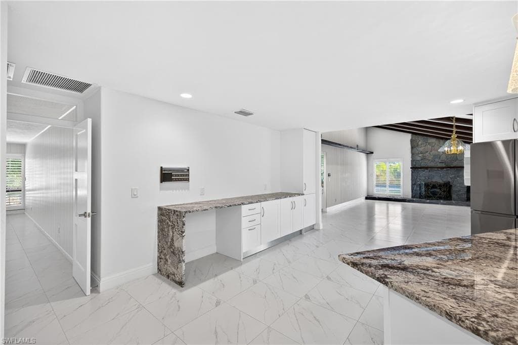 6824 Danah CT-9