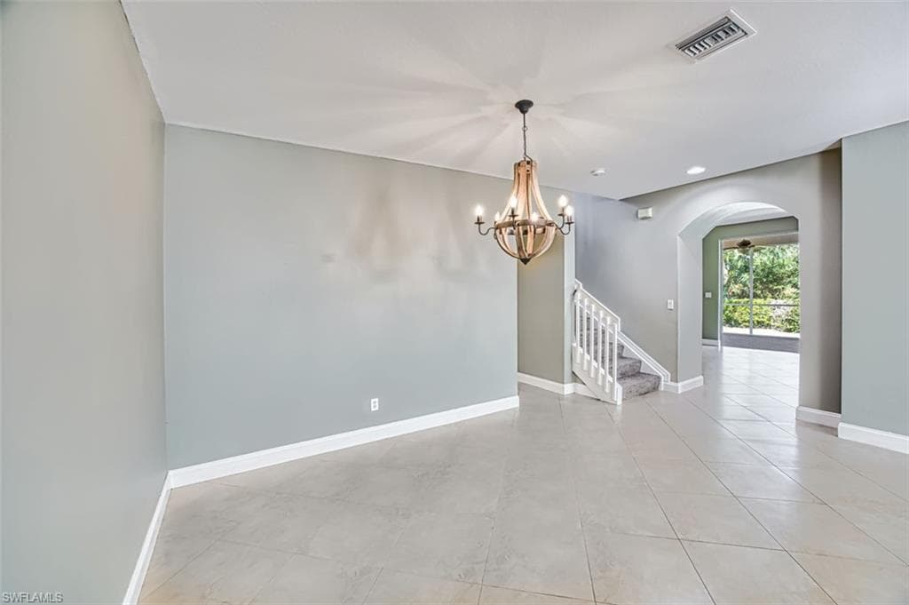 8306 Sumner AVE-11