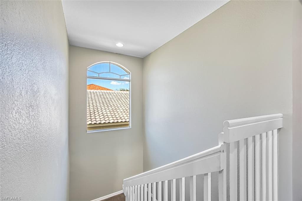 8306 Sumner AVE-31