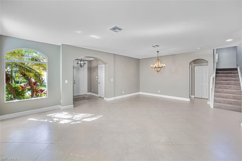 8306 Sumner AVE-8