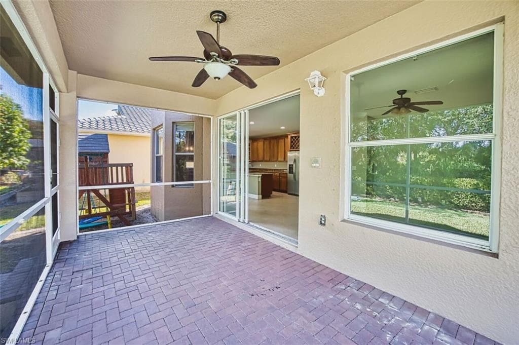 8306 Sumner AVE-23