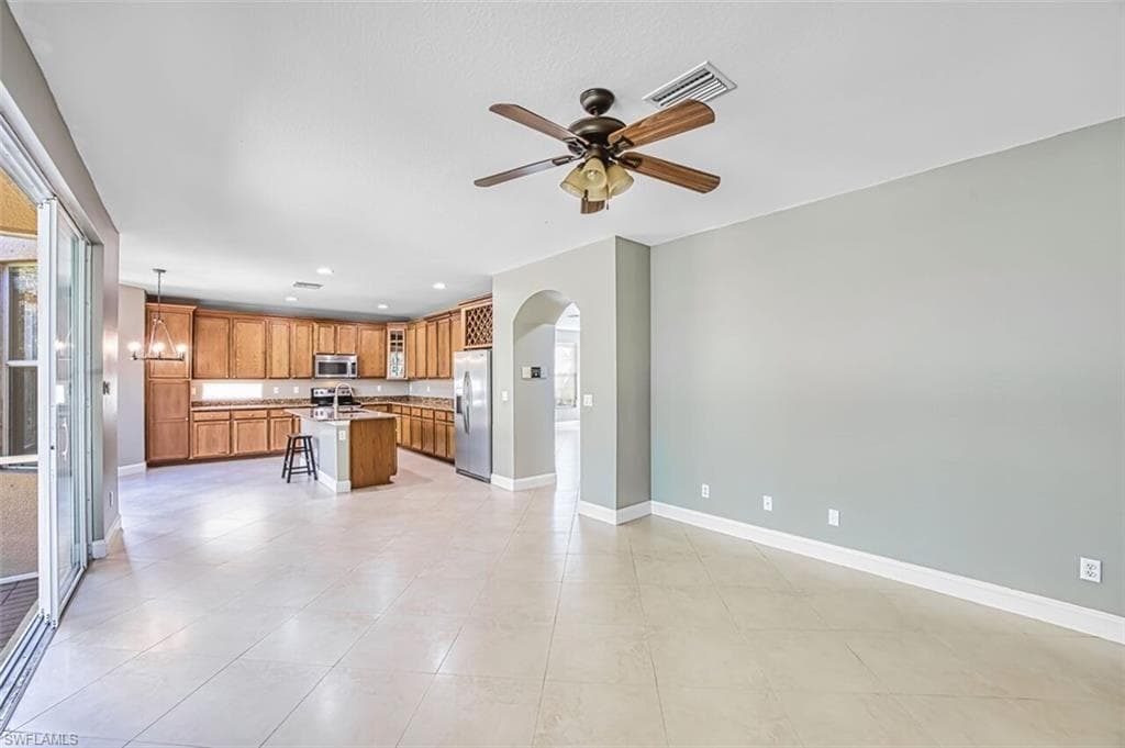 8306 Sumner AVE-17