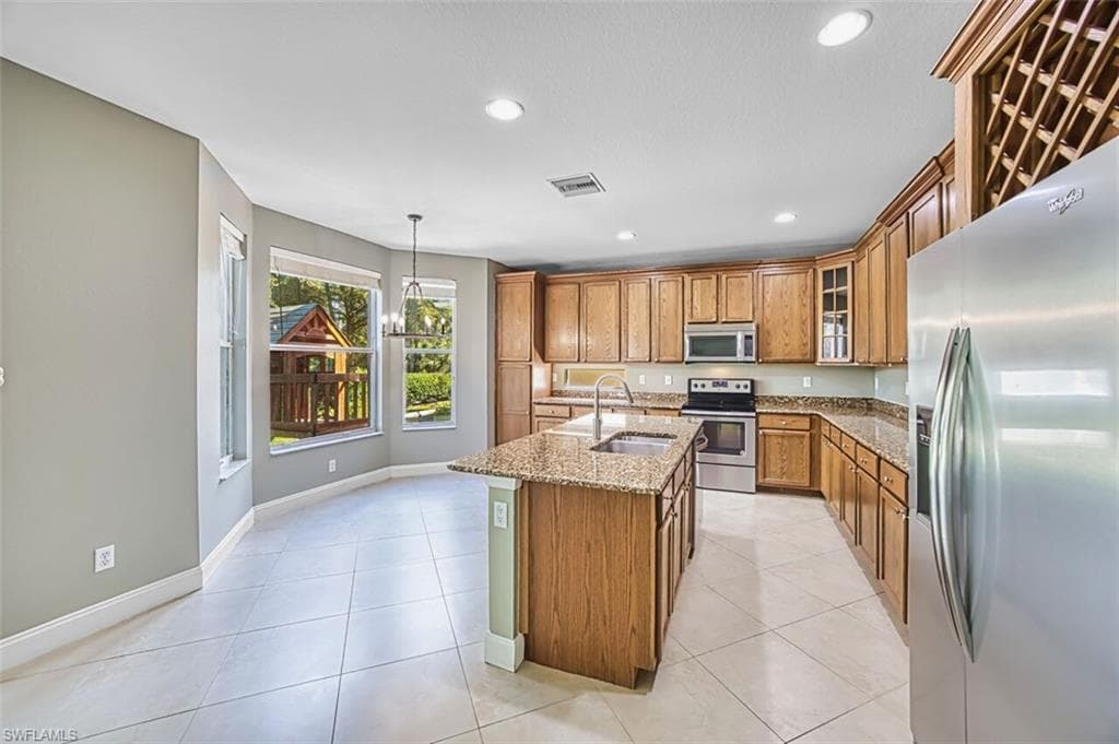 8306 Sumner AVE-14