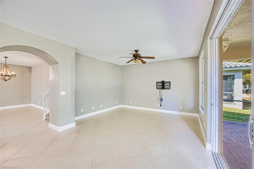 8306 Sumner AVE-20