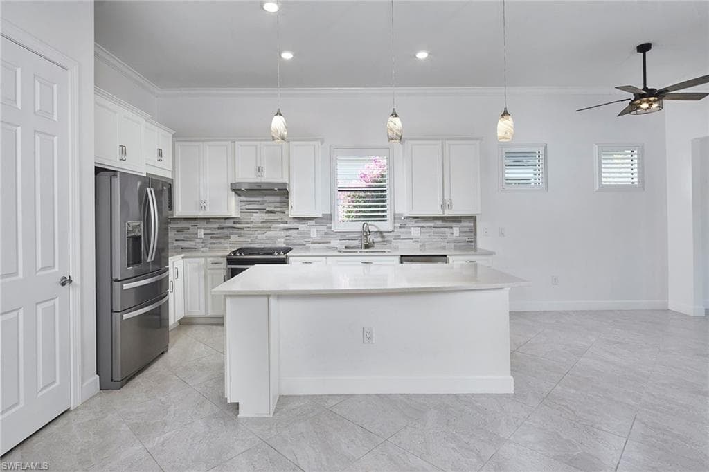 9395 Greyhawk TRL, NAPLES FL 34120-5