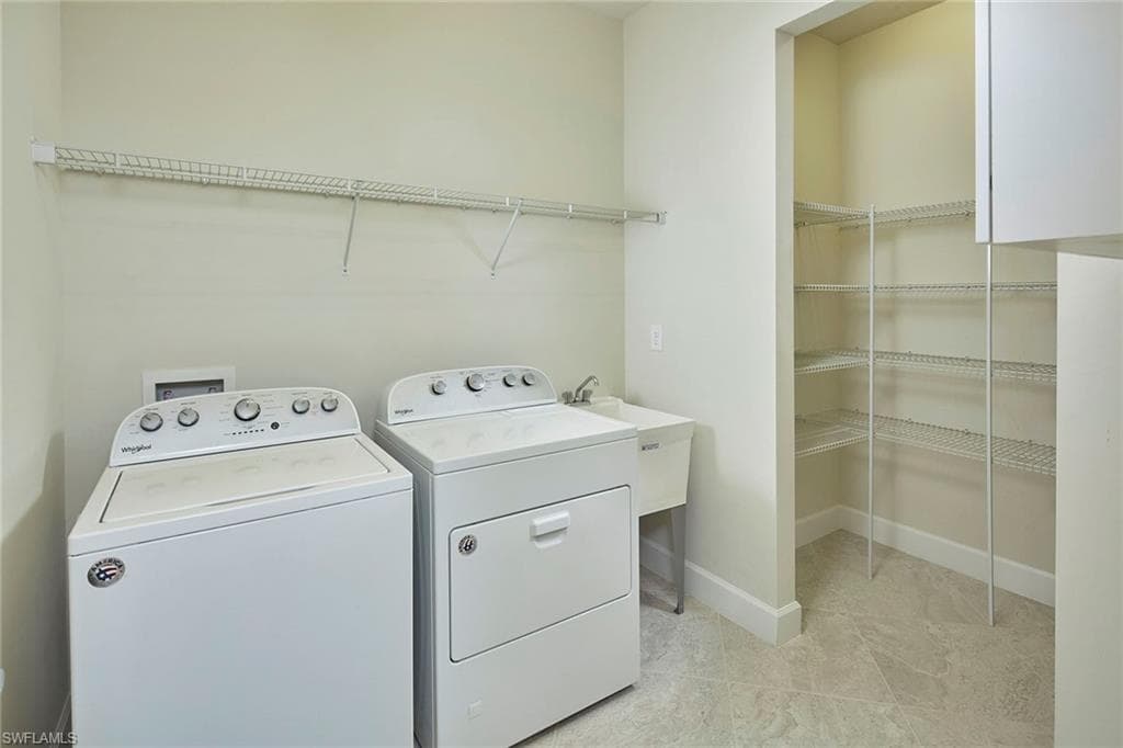 9395 Greyhawk TRL, NAPLES FL 34120-16