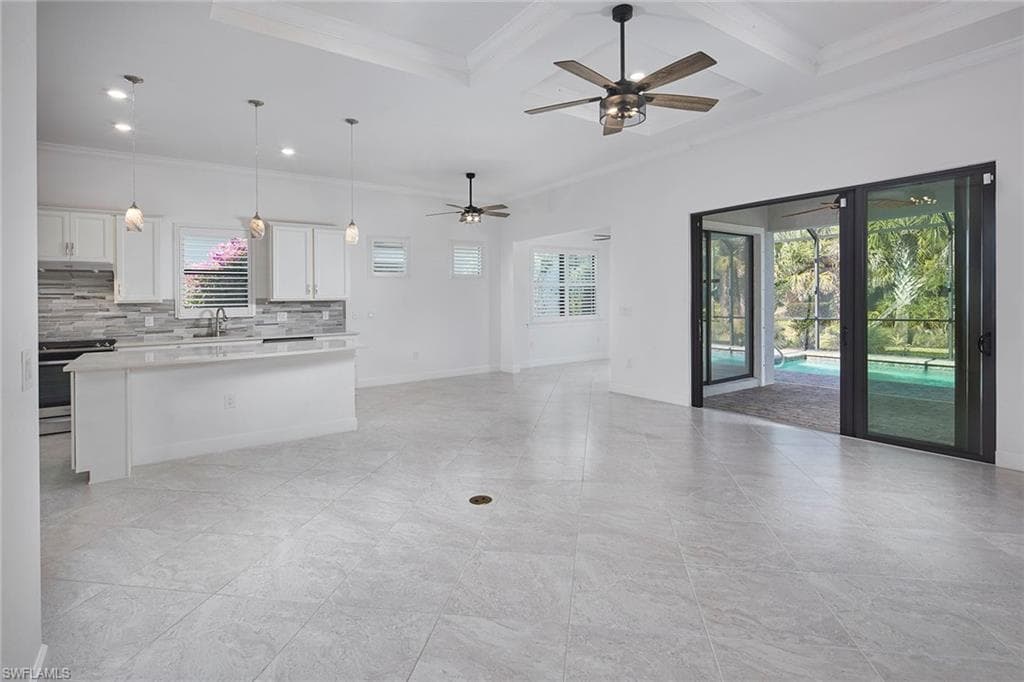 9395 Greyhawk TRL, NAPLES FL 34120-2