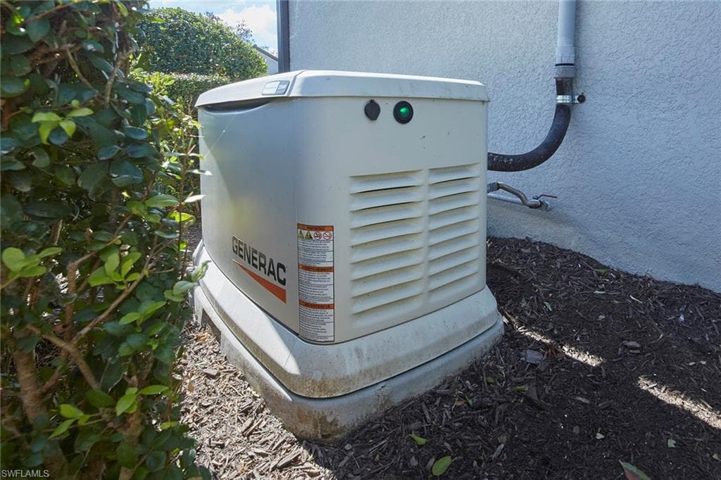 9395 Greyhawk TRL, NAPLES FL 34120-17