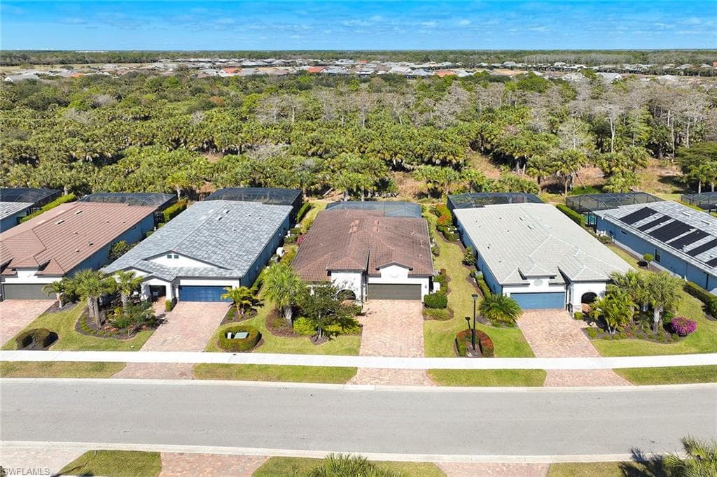 9395 Greyhawk TRL, NAPLES FL 34120-20