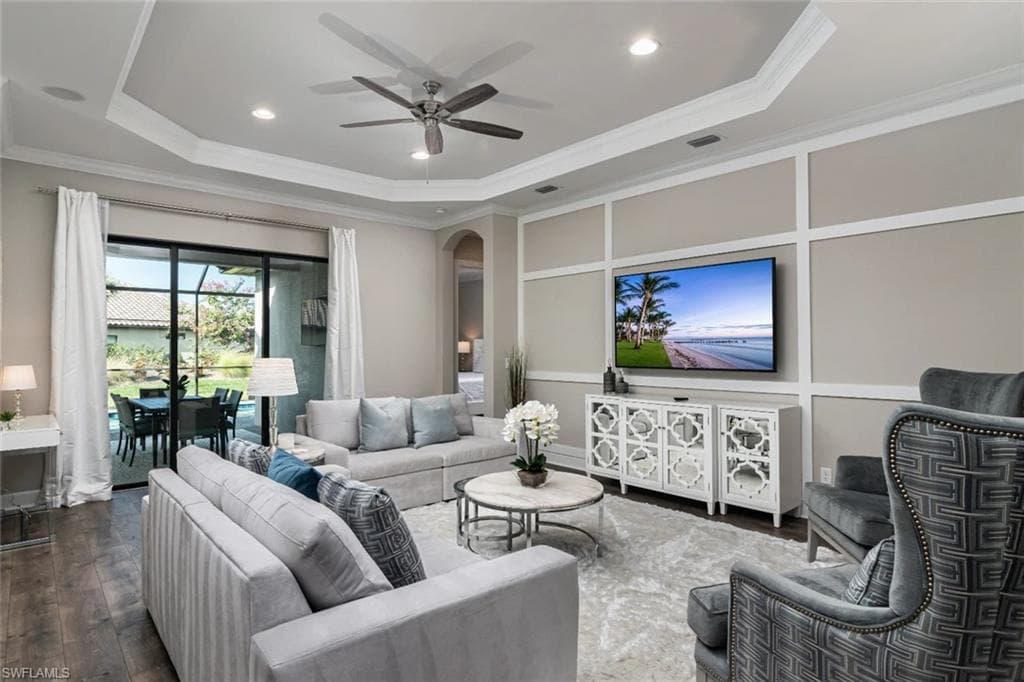 9451 Montelanico LOOP, NAPLES FL 34119-3