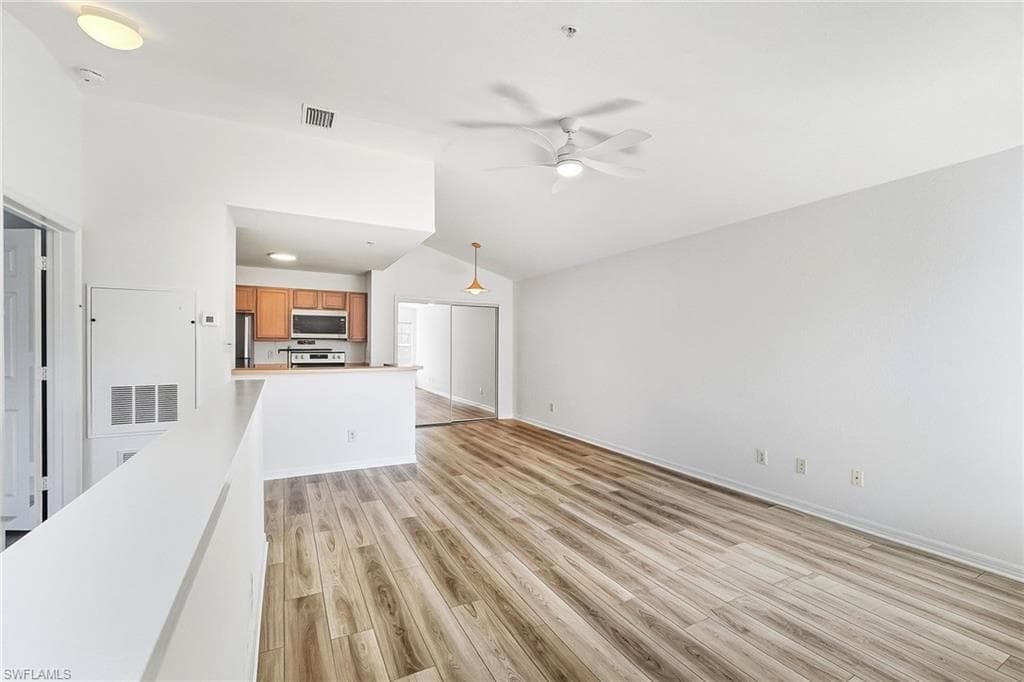 14890 Pleasant Bay LN # 3202, NAPLES FL 34119-2