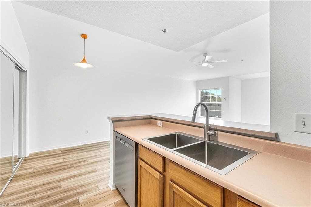 14890 Pleasant Bay LN # 3202, NAPLES FL 34119-4