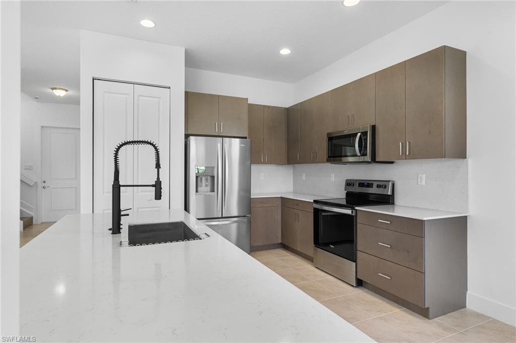 5693 Cassidy LN, AVE MARIA FL 34142-10