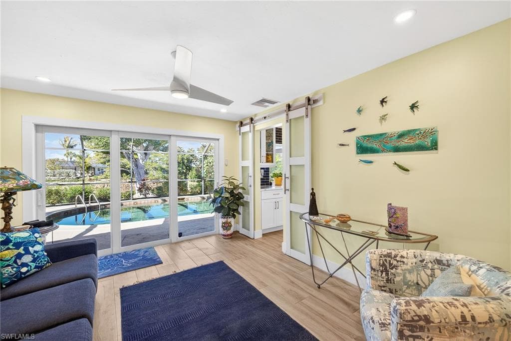 1065 Fish Crow RD, SANIBEL FL 33957-5