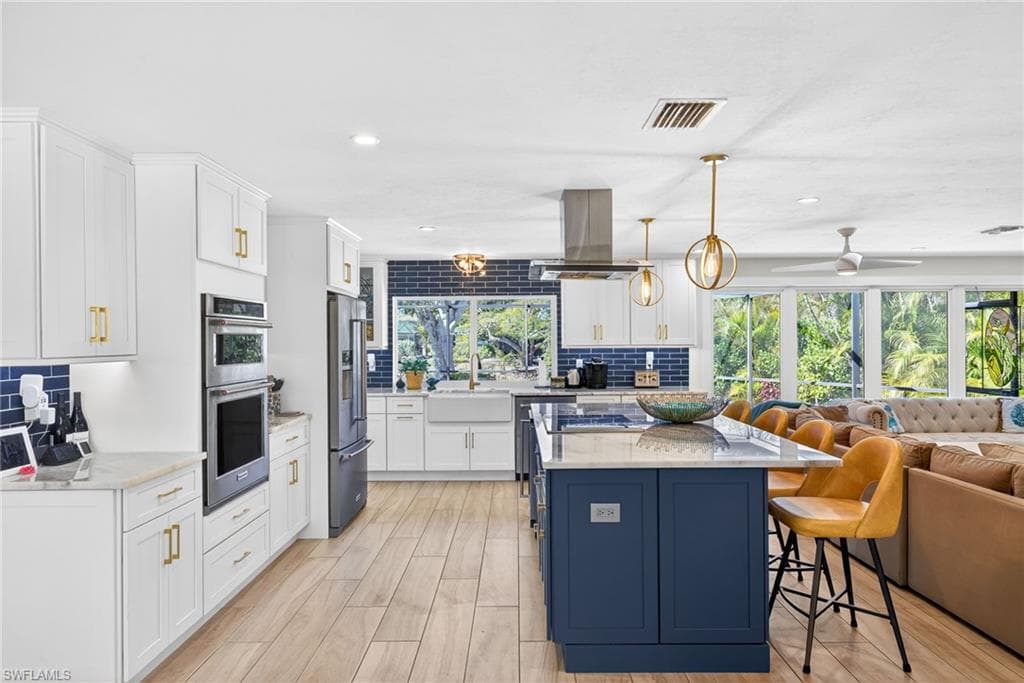 1065 Fish Crow RD, SANIBEL FL 33957-16
