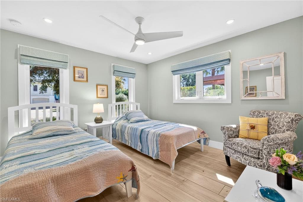 1065 Fish Crow RD, SANIBEL FL 33957-31