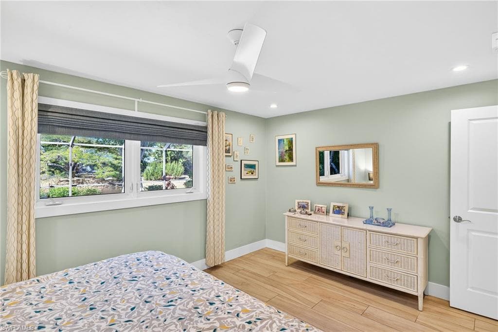 1065 Fish Crow RD, SANIBEL FL 33957-27