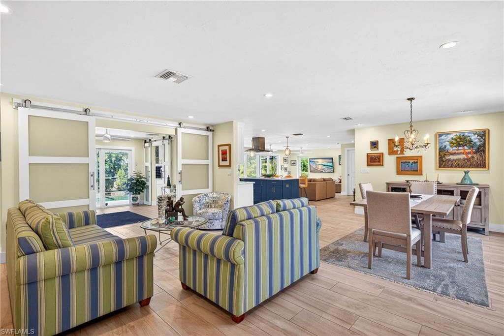 1065 Fish Crow RD, SANIBEL FL 33957-3