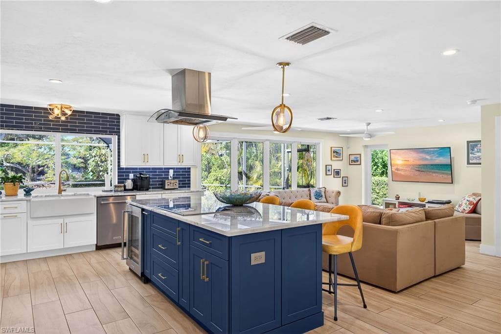1065 Fish Crow RD, SANIBEL FL 33957-20