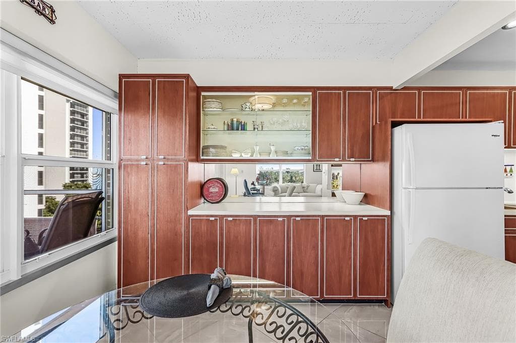2350 W 1st ST 701-8