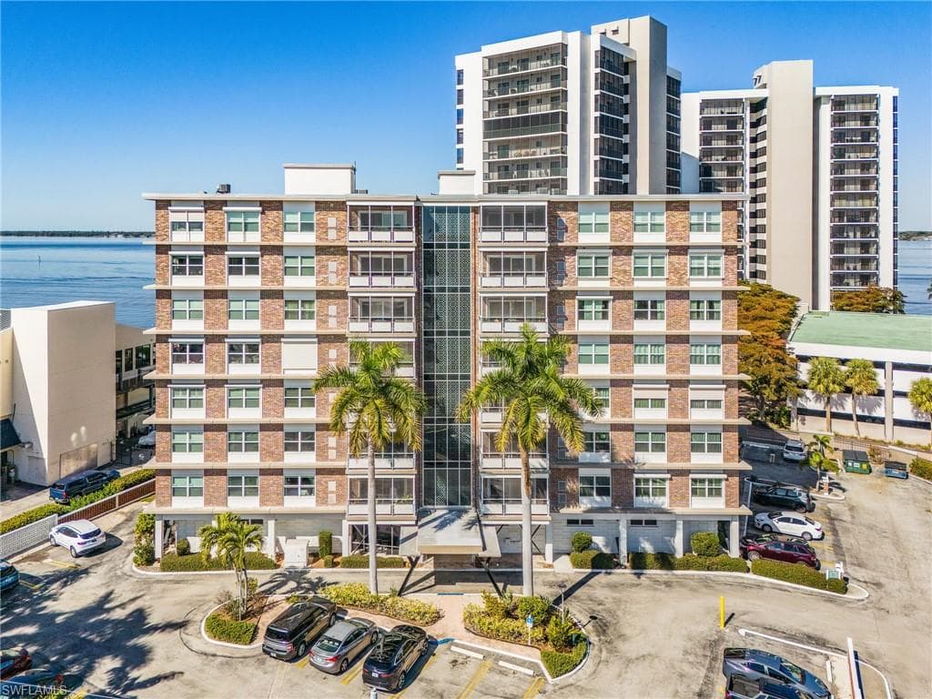 2350 W 1st ST 701-24