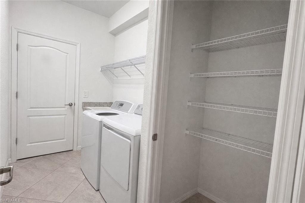 14745 Cantabria DR-15