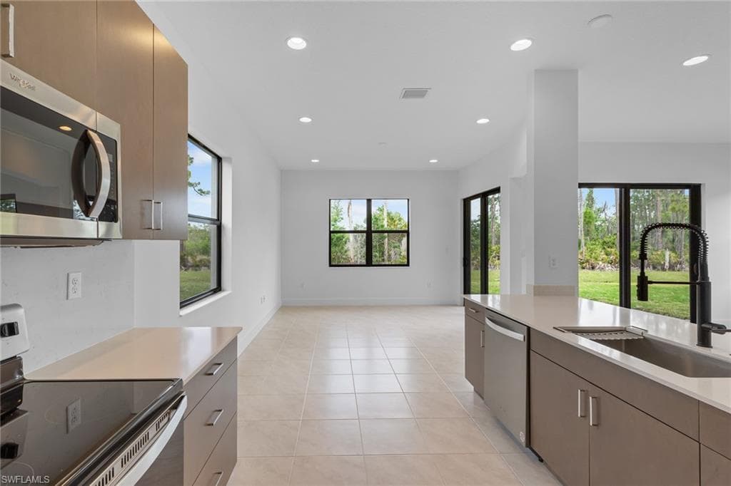 5693 Cassidy LN, AVE MARIA FL 34142-12