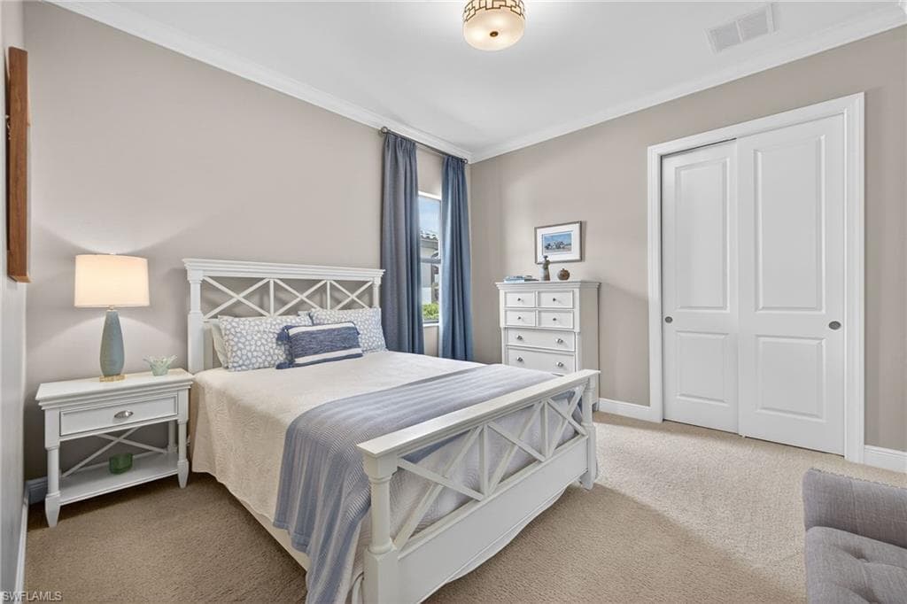 11910 White Stone DR, FORT MYERS FL 33913-24