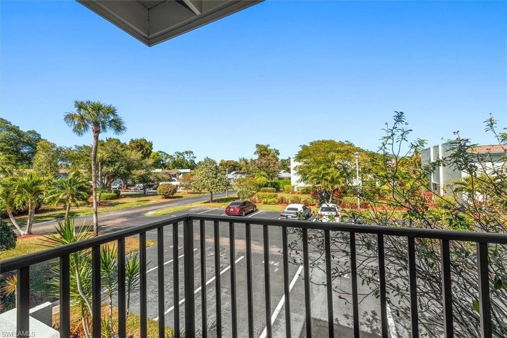 7400 College PKWY # 78D, FORT MYERS FL 33907-14