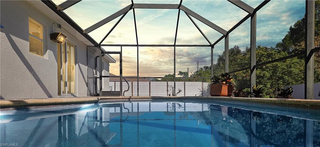 6078 Laurelwood DR, FORT MYERS FL 33905-1