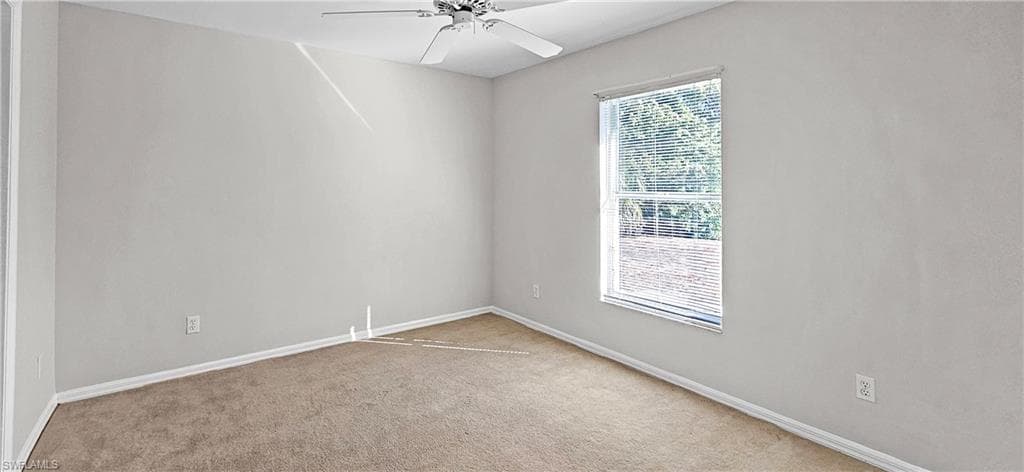 6078 Laurelwood DR, FORT MYERS FL 33905-12