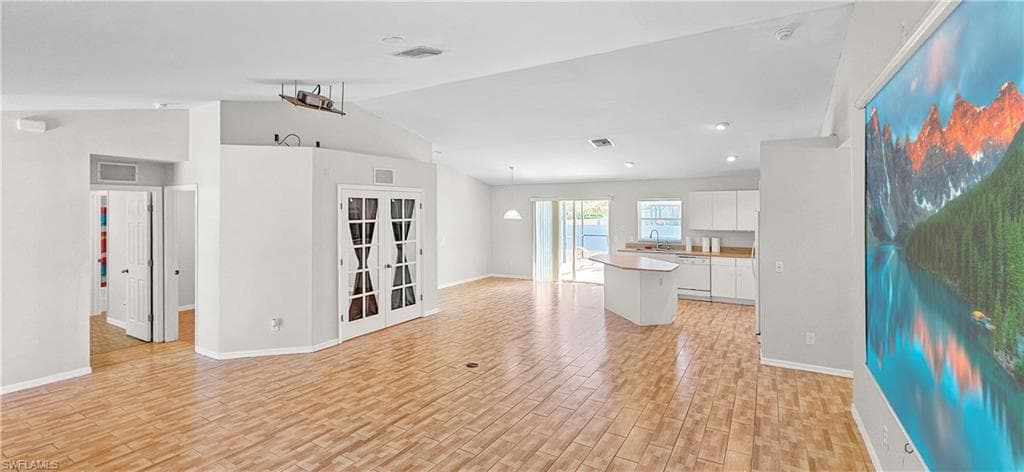 6078 Laurelwood DR, FORT MYERS FL 33905-16