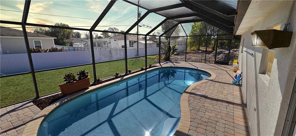 6078 Laurelwood DR, FORT MYERS FL 33905-33