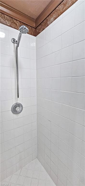 6078 Laurelwood DR, FORT MYERS FL 33905-30