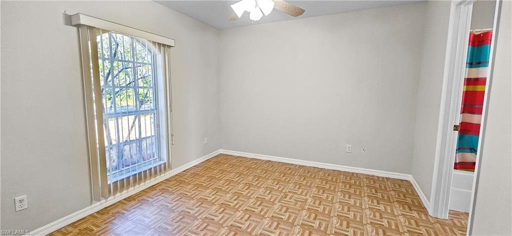 6078 Laurelwood DR, FORT MYERS FL 33905-7