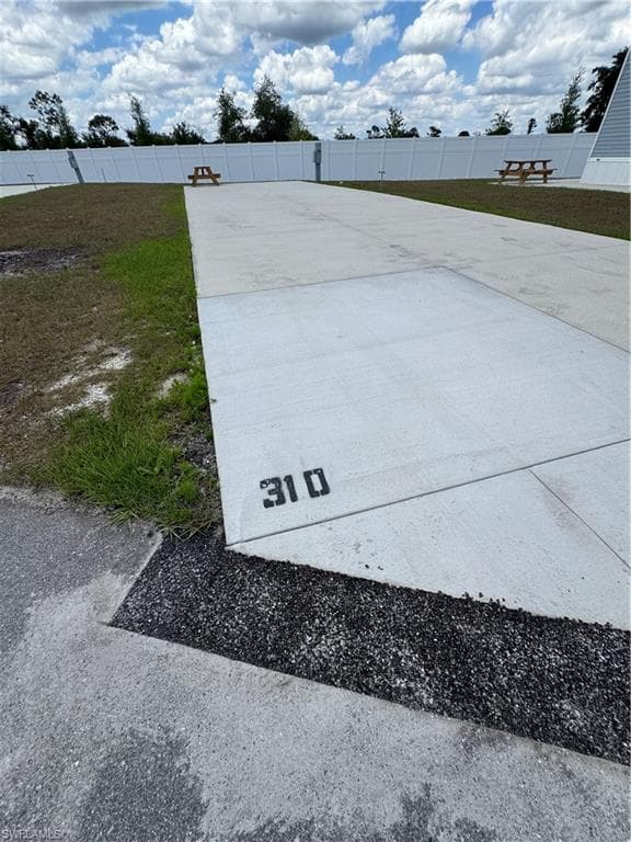 310 Horizon RD-2