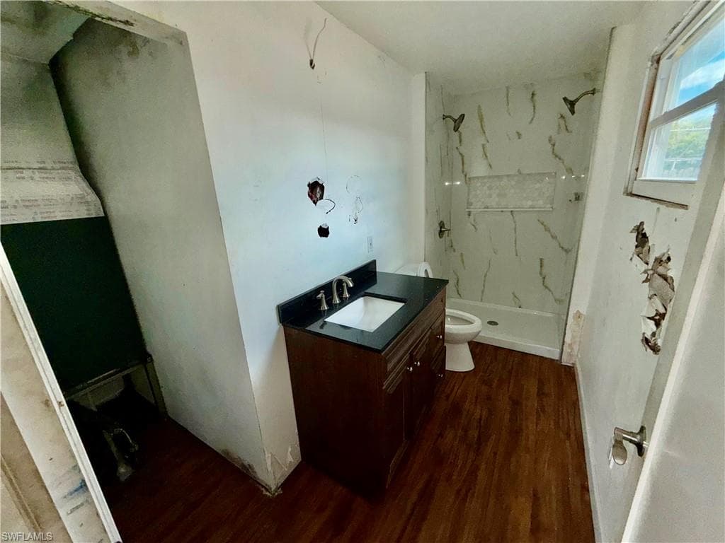 2632 Weeks AVE, NAPLES FL 34112-19